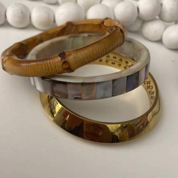 Shell Bracelet - Picture 3 of 3